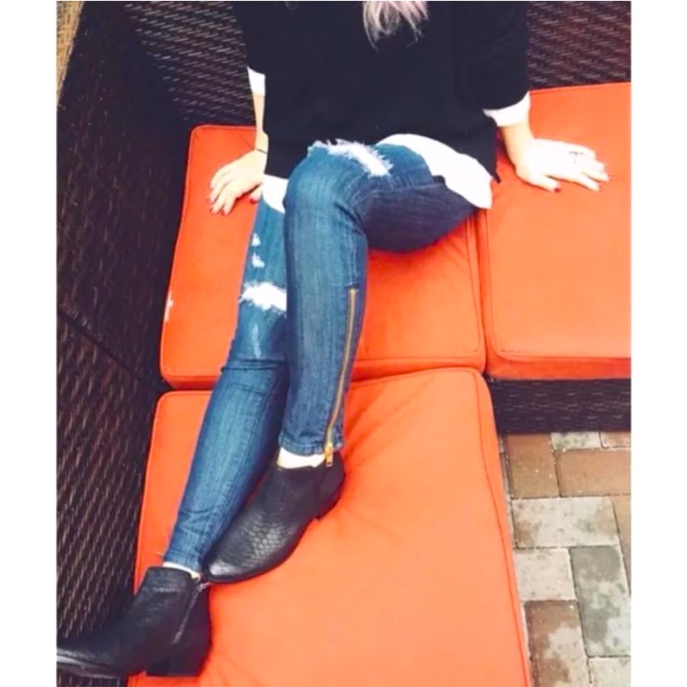 Carmar Distressed Jeans Ankle Zip